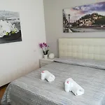 A Casa Di Luca 招待所 3*