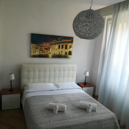 בית הארחה A Casa Di Luca ורונה