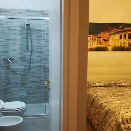 A Casa Di Luca Maison d'hôtes Vérone